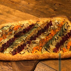 Pissaladière feuilletée de légumes